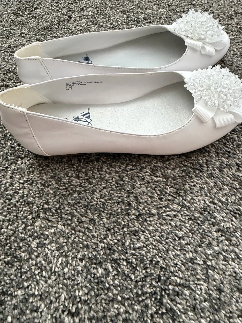 Sugar, Pea & Lilli White Girls Dress Flats with Beaded Rosette
